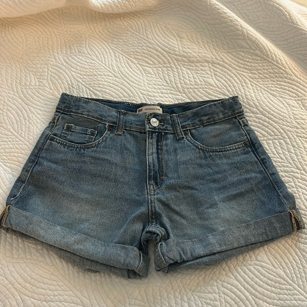 Levi's Girlfriend Shorts, Girls Size 14, Adjust Waist, like new  cuffed shorts